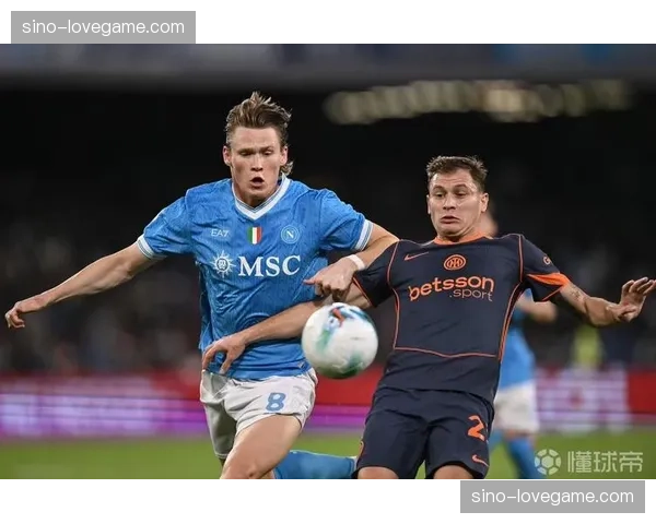 意大利中场实力下滑，巴雷拉与弗拉泰西的跑动距离将决定上限