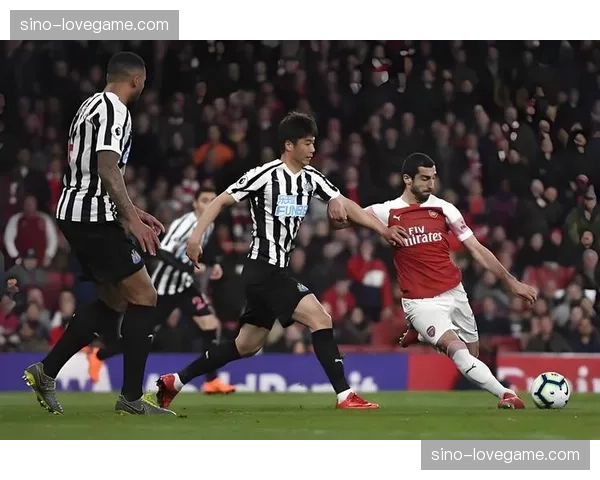 拉亚门线技术获肯定，阿森纳门将在争冠征程中多次贡献神扑